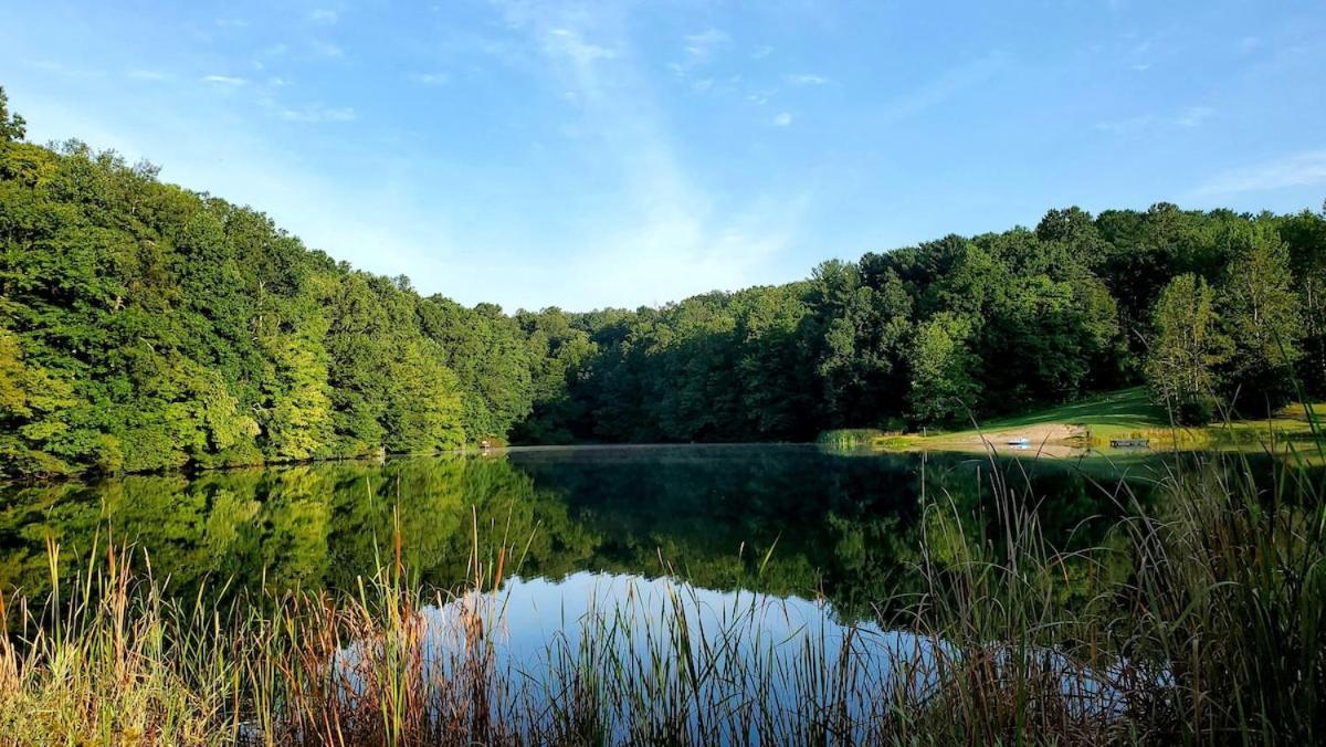 Whispering Waters, Hocking Hills, Hot Tub, Pond Villa Rockbridge Exterior photo